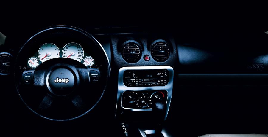  Jeep Cherokee 2002 года  (фото 30 из 130)
